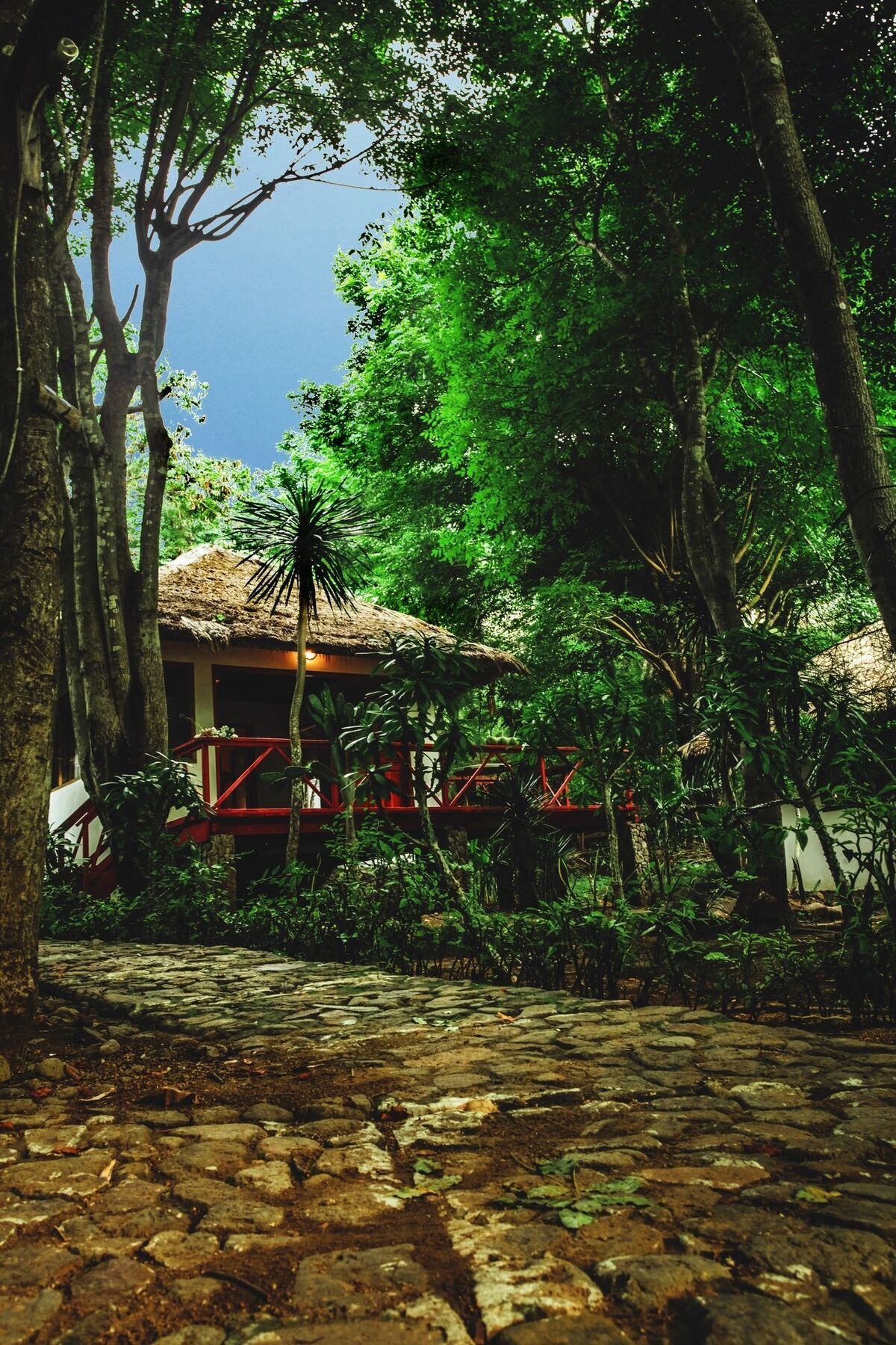 Coconut Beach Resort Labuan Bajo Exterior photo
